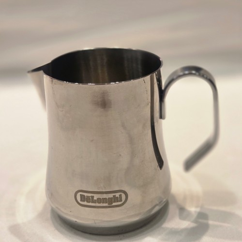 Delonghi 12oz milk - 12oz, frothing